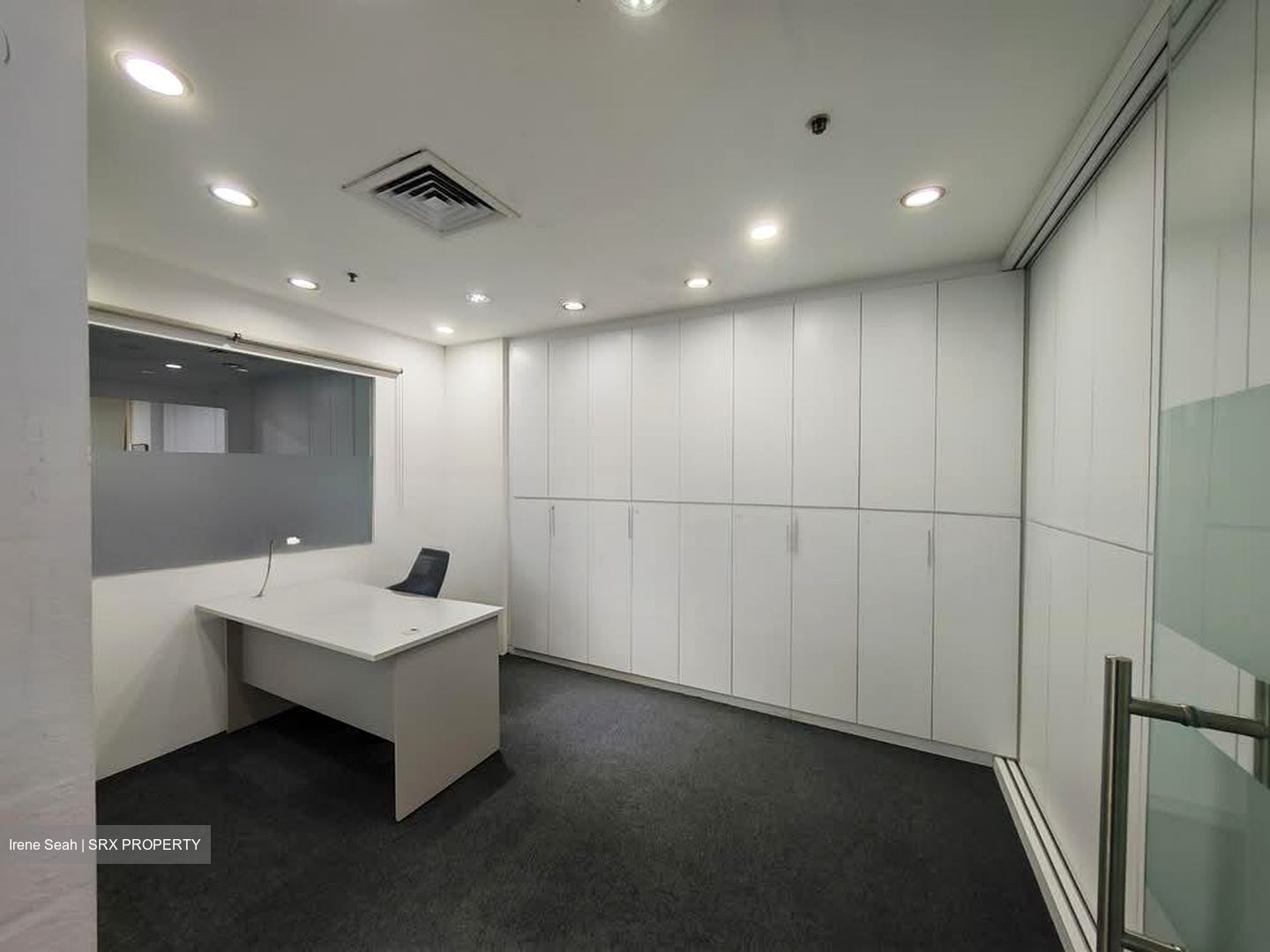 International Plaza (D2), Office #575430421